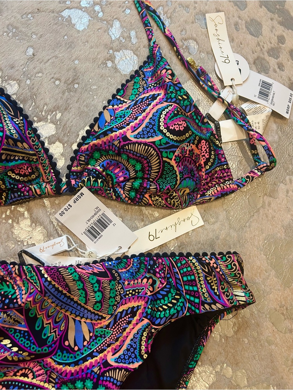 SUNSHINE 79 DISCO DREAM BIKINI SET NWT
TRIANGLE TOP SZ 12
HIPSTER BOTTOM SZ 12 - Picture 3 of 9
